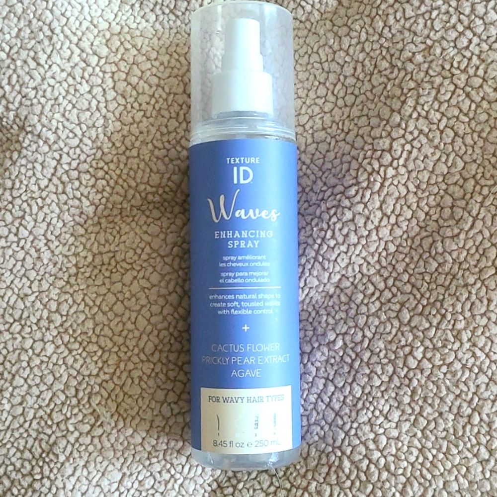 Texture ID wave enhancing spray